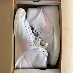 Nike blazer 77